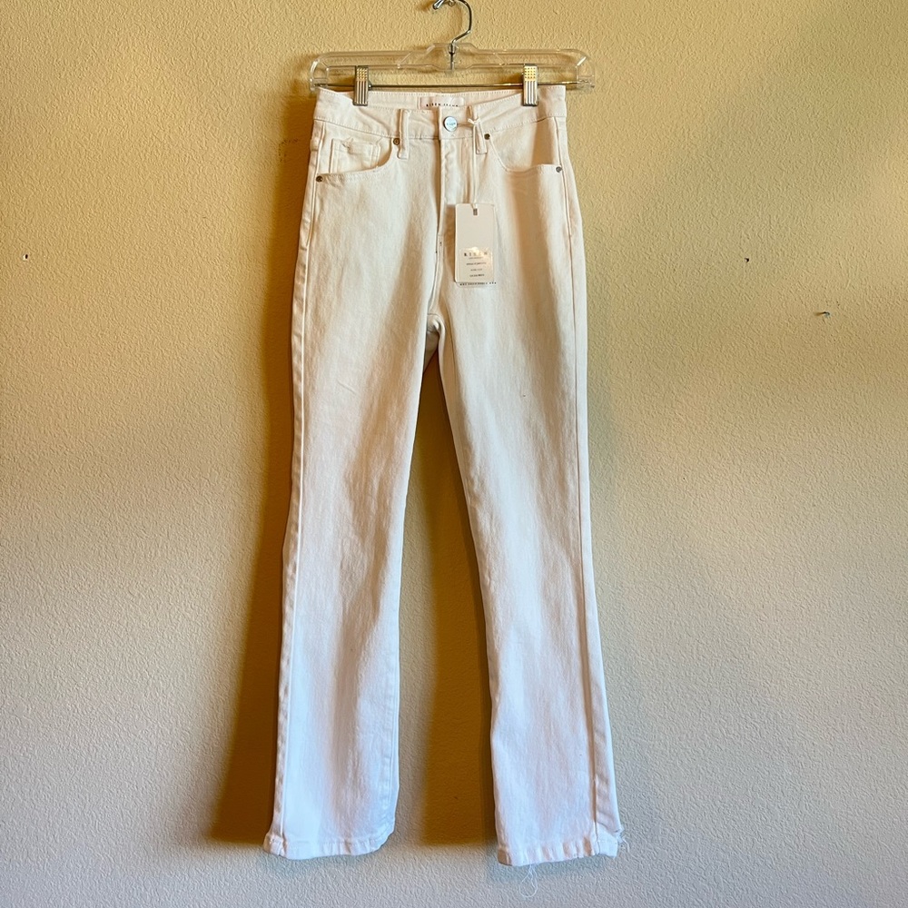 NWT Risen VINTAGE WASHED STRAIGHT
LEG JEANS